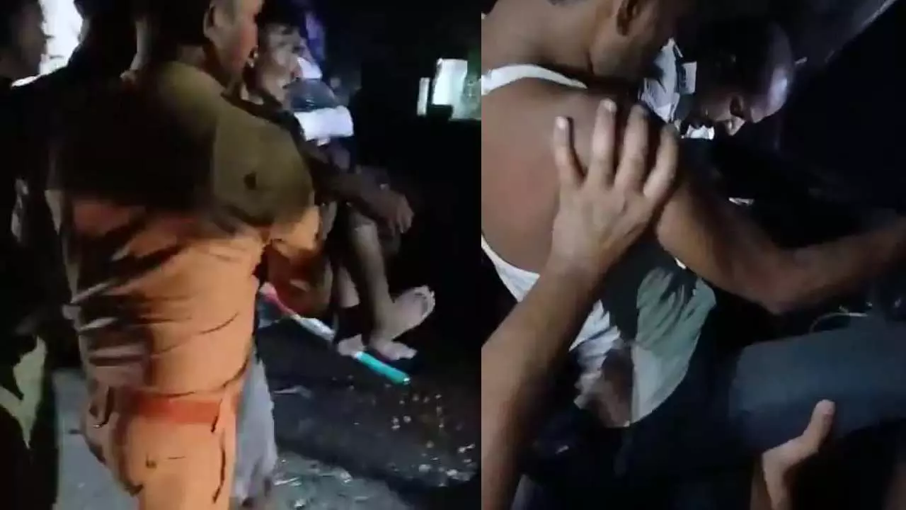 UP News: गोसाईगंज में सवारियों से भरी बस और तेज रफ्तार ट्रक में जोरदार टक्कर, बाल-बाल बचीं 40 जानें, ट्रक चालक गंभीर रूप से घायल UP News: गोसाईगंज में सवारियों से भरी बस और तेज रफ्तार ट्रक में जोरदार टक्कर, बाल-बाल बचीं 40 जानें, ट्रक चालक गंभीर रूप से घायल
