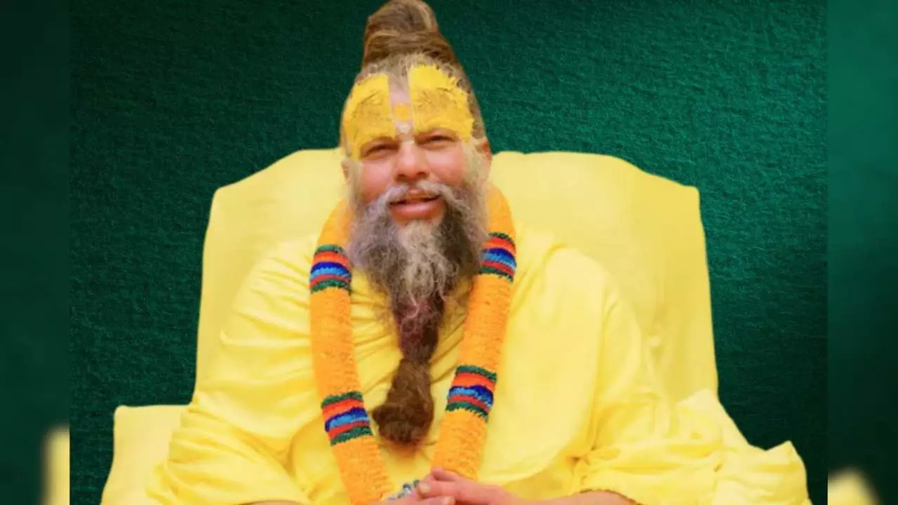 Premanand Ji Maharaj Satsang: हर जीव में बसता है भगवान, प्रेमानंद महाराज का करुणा भरा संदेश