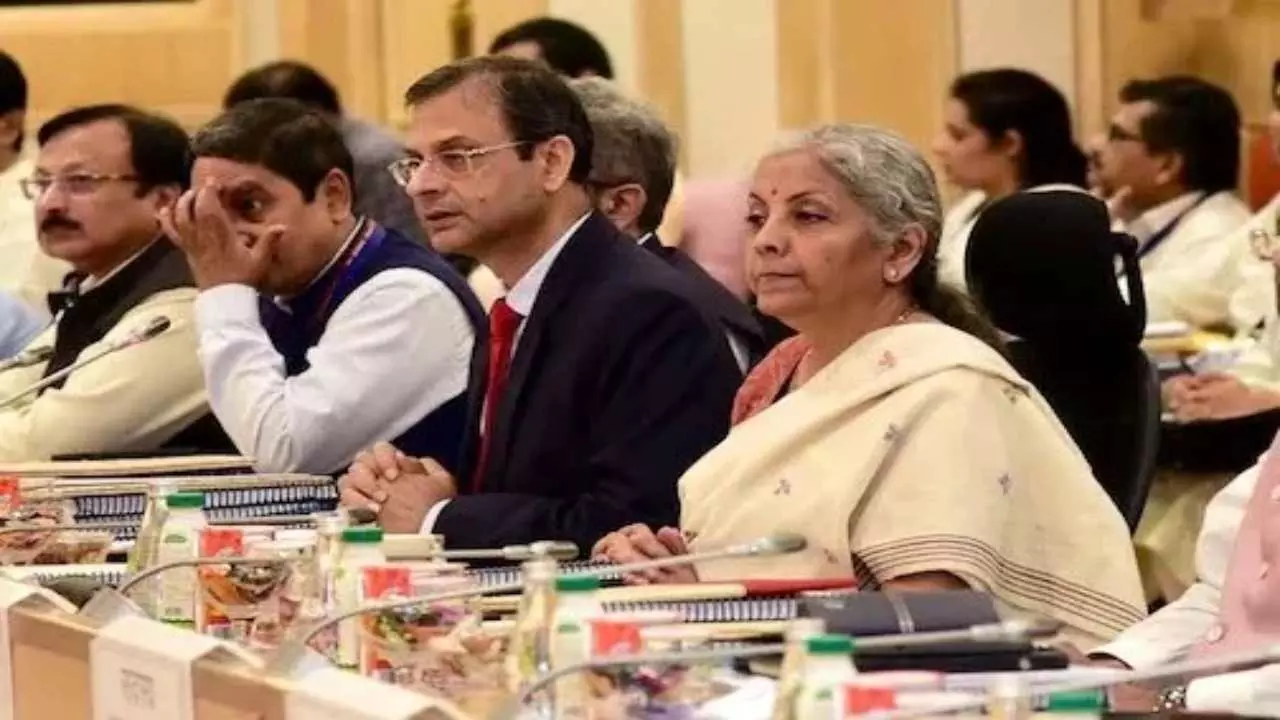 What is GST Council: क्या है ‘GST काउंसिल?’ कौन तय करता है Tax की दरें और कैसे होते है फैसले? समझिए पूरी प्रक्रिया What is GST Council: क्या है ‘GST काउंसिल?’ कौन तय करता है Tax की दरें और कैसे होते है फैसले? समझिए पूरी प्रक्रिया