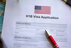 H-1B Visa Fee Changes: भारत को तगड़ा झटका! H-1B वीजा की फीस आसमान छू गई, आखिर क्या चाहते हैं ट्रंप?