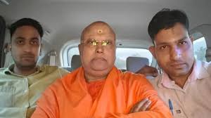 Swami Chaitanyananda: चैतन्यानंद की तीन महिला सहयोगी गिरफ्तार, इनके फोन में भी मिले सबूत