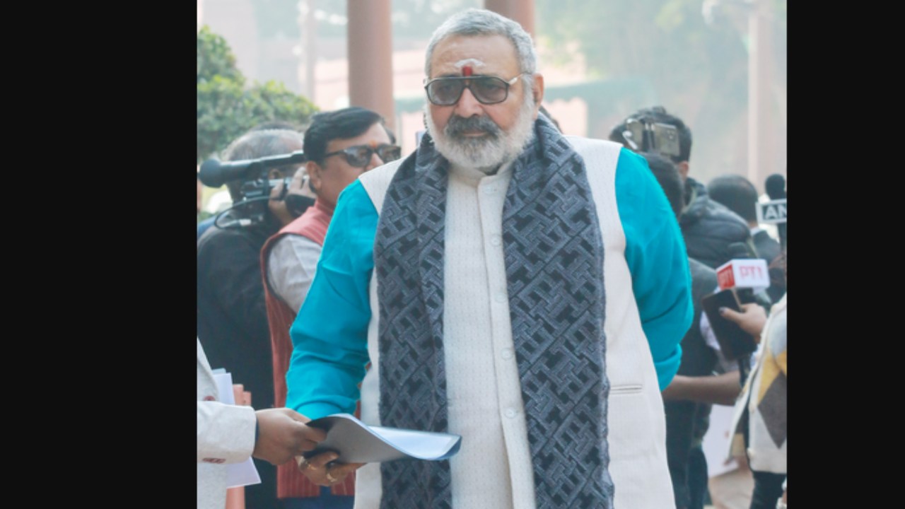 Giriraj Singh on Vande Mataram: ’वंदे मातरम’ की बजाय ’बाबरी मस्जिद’ को मानते हैं… गिरिराज सिंह का विपक्ष पर करारा हमला