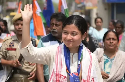 ‘Assam First’ एजेंडा लेकर मैदान में उतरीं कुंकी चौधरी क्यों चर्चा में? ‘Assam First’ एजेंडा लेकर मैदान में उतरीं कुंकी चौधरी क्यों चर्चा में?