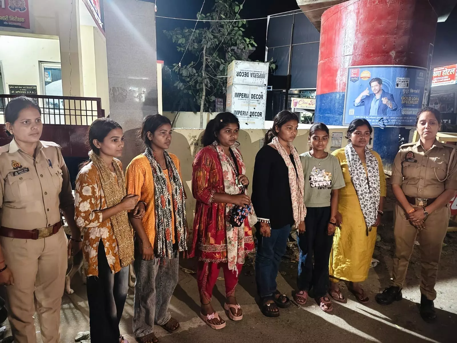 आत्मनिर्भर बनने का सपना, घर से निकल गईं 6 लड़कियां—पुलिस ने किया बरामद