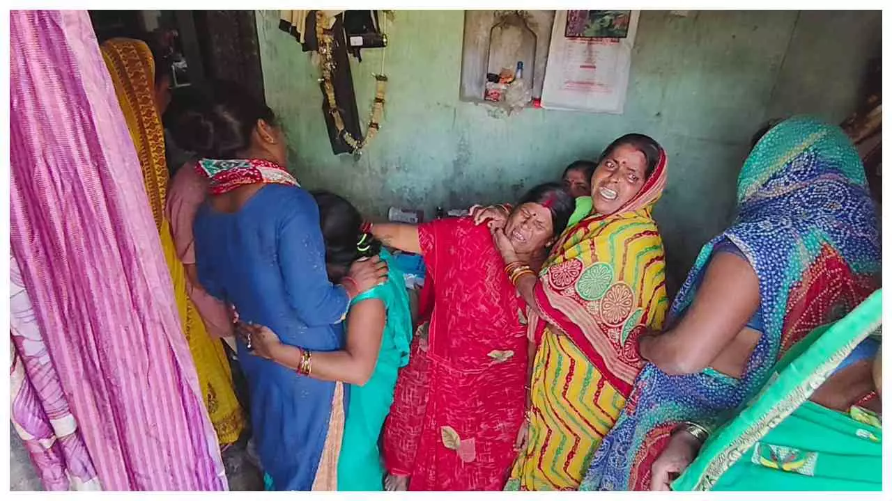 ज्वलनशील केमिकल से हमला, कुशीनगर में बेटी की दर्दनाक मौत