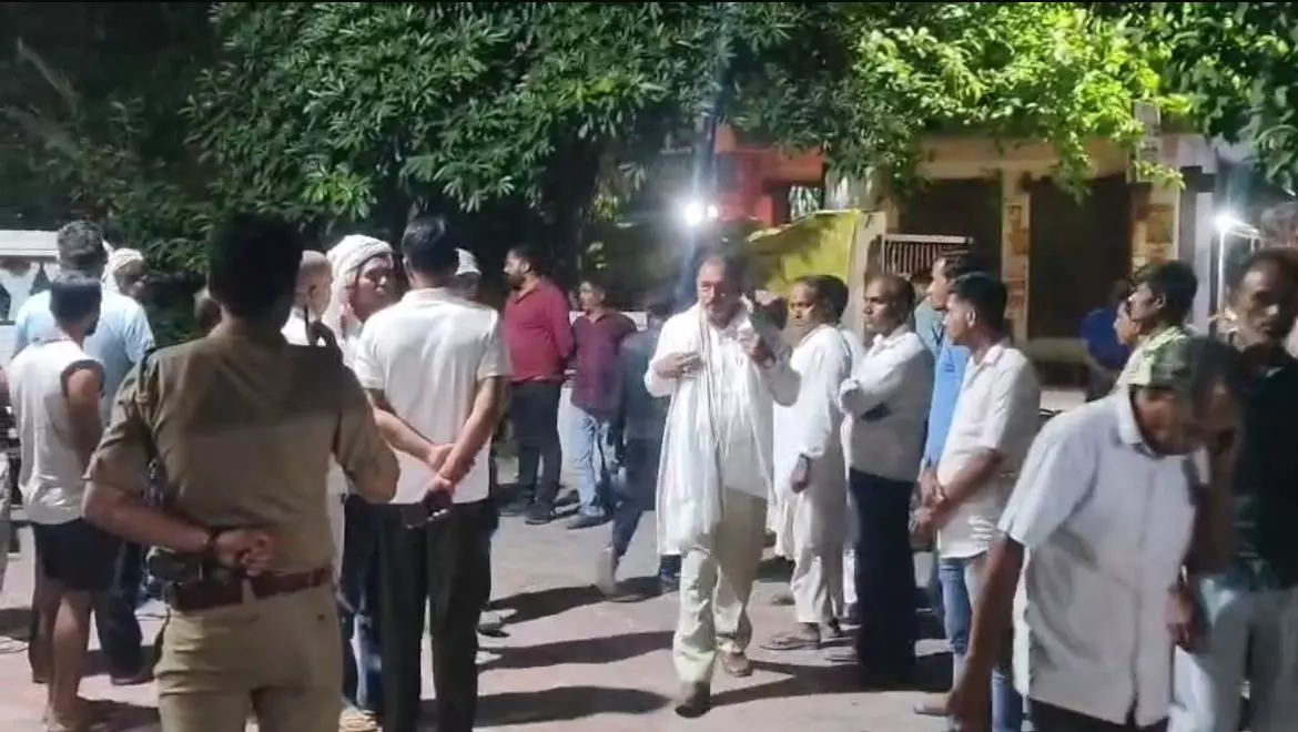 हरदोई में जानलेवा सफाई: सीमेंट टैंक बना मौत का जाल, दो की गई जान