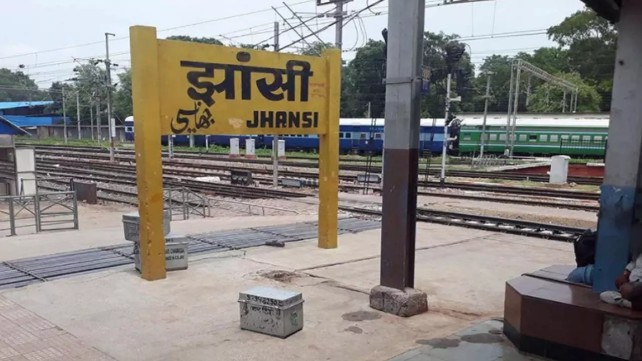 झांसी में युवती की संदिग्ध मौत से सनसनी, जांच में जुटा प्रशासन