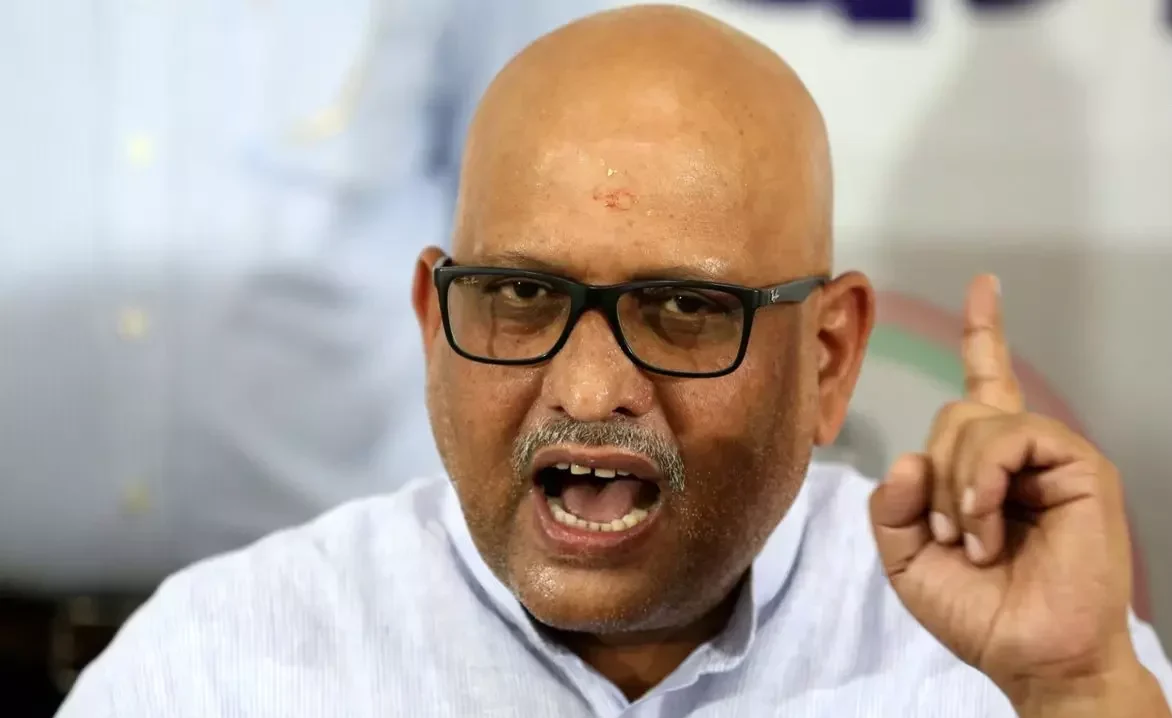 Yogi Adityanath के बयान पर सियासी बवाल, Ajay Rai का तीखा हमला