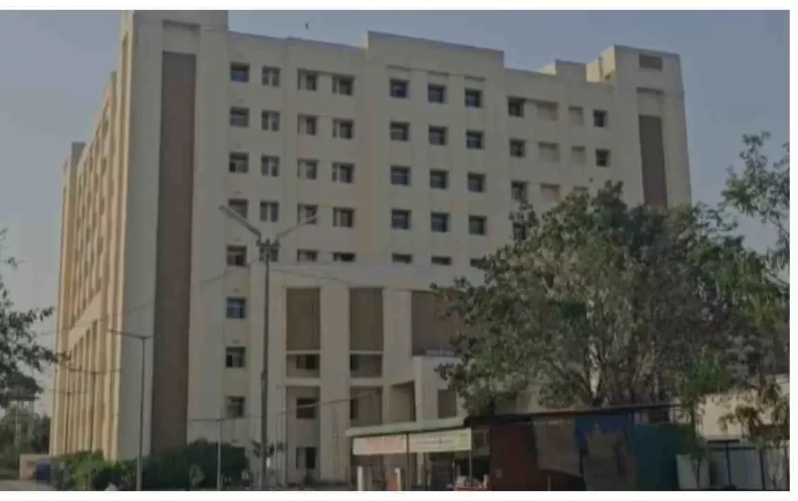 Kanpur Dehat News: 102-108 एम्बुलेंस सेवा में बड़ा घोटाला, DM की सख्ती में खुलासा