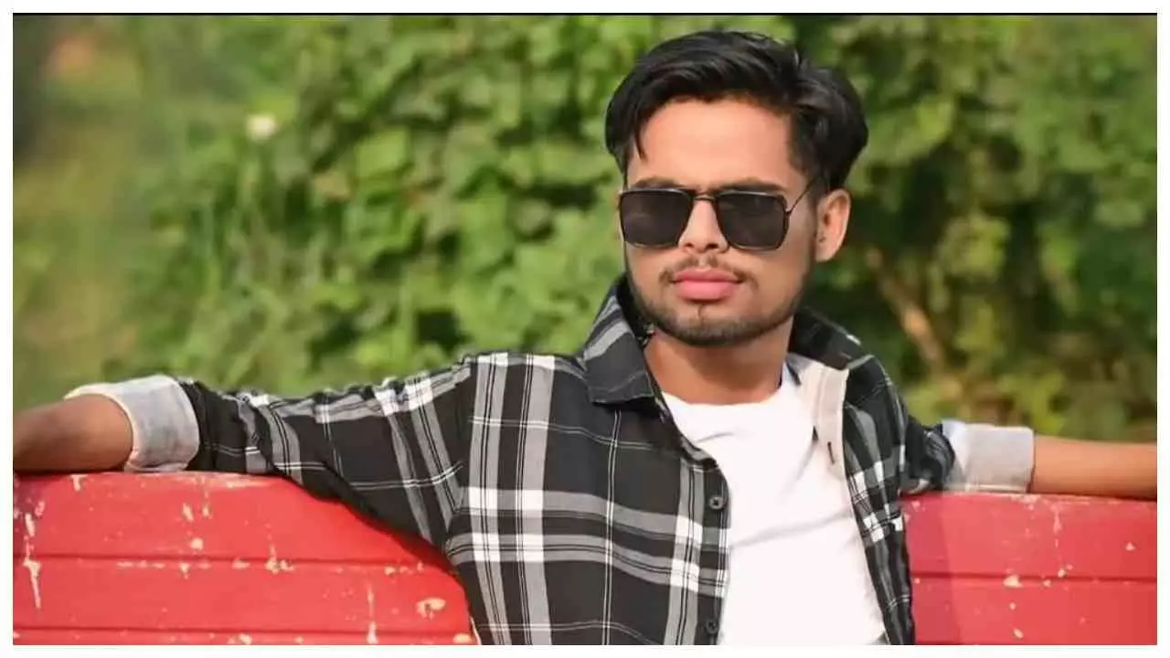 Chandauli News : तेज रफ्तार का कहर, चंदौली हादसे में युवक की मौत, एक घायल