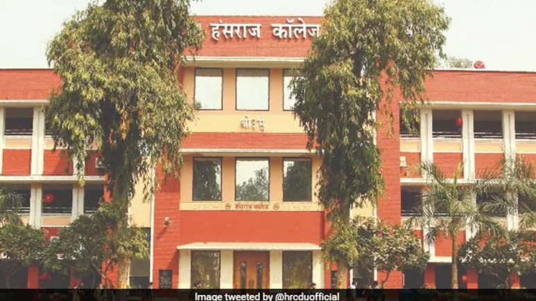 Delhi University के हंसराज कॉलेज में बड़ा कदम, 30 छात्र सस्पेंड