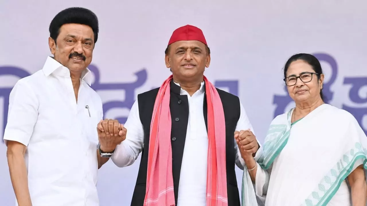 Akhilesh Yadav targeted Congress: तमिलनाडु चुनाव के बाद INDIA गठबंधन में दरार, कांग्रेस ने छोड़ा DMK का साथ