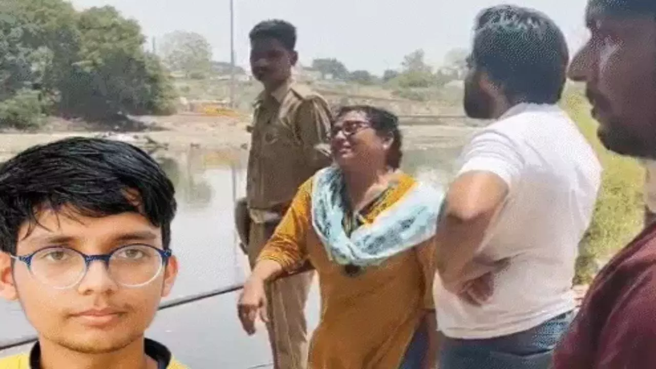 Lucknow News:  यूपीएससी की परीक्षा खराब होने के वजह से वाइस प्रिंसिपल के बेटे ने गोमती नदी में लगाई छलांग