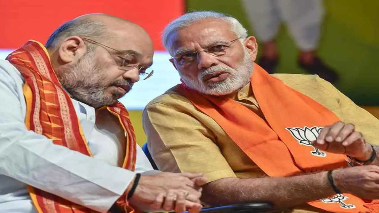 Cabinet Reshuffle News: मोदी कैबिनेट में बड़े फेरबदल की चर्चा तेज, मंगलवार को हो सकता है विस्तार Cabinet Reshuffle News: मोदी कैबिनेट में बड़े फेरबदल की चर्चा तेज, मंगलवार को हो सकता है विस्तार
