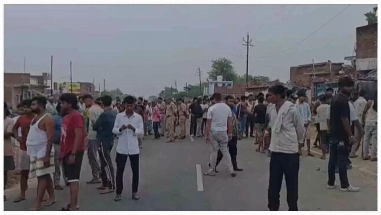 Firozabad News: शिकोहाबाद में तेज रफ्तार गैस टैंकर का कहर, चारपाई पर सो रहे परिवार पर चढ़ा; पिता-पुत्र की मौत Firozabad News: शिकोहाबाद में तेज रफ्तार गैस टैंकर का कहर, चारपाई पर सो रहे परिवार पर चढ़ा; पिता-पुत्र की मौत