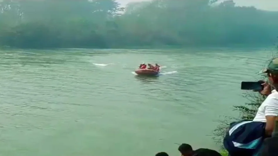 Bijnor News: परिवार ने किया शादी से मना तो प्रेमी जोड़े ने लगाई नहर में छलांग