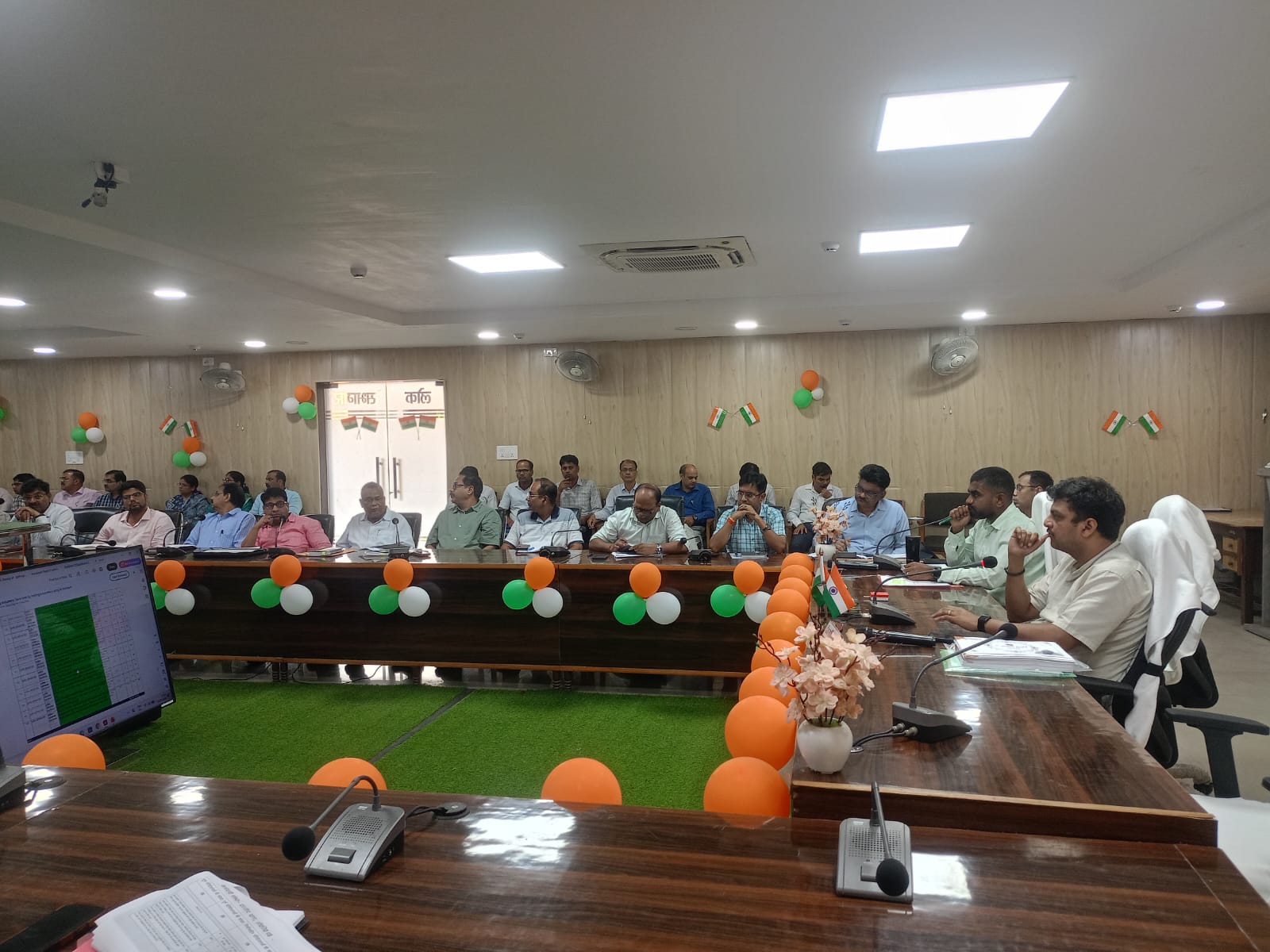 Barabanki News: निर्माण परियोजनाओं की धीमी प्रगति पर जताई नाराजगी, सी, डी श्रेणी के विभागों को व्यक्तिगत रुचि लेकर रैंक सुधारने के निर्देश Barabanki News: निर्माण परियोजनाओं की धीमी प्रगति पर जताई नाराजगी, सी, डी श्रेणी के विभागों को व्यक्तिगत रुचि लेकर रैंक सुधारने के निर्देश