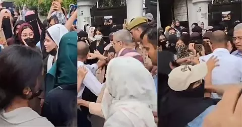 AMU Girls Protest: Aligarh Muslim University में Girls Protest, मेस और साफ-सफाई की बदहाल व्यवस्था पर फूटा गुस्सा AMU Girls Protest: Aligarh Muslim University में Girls Protest, मेस और साफ-सफाई की बदहाल व्यवस्था पर फूटा गुस्सा