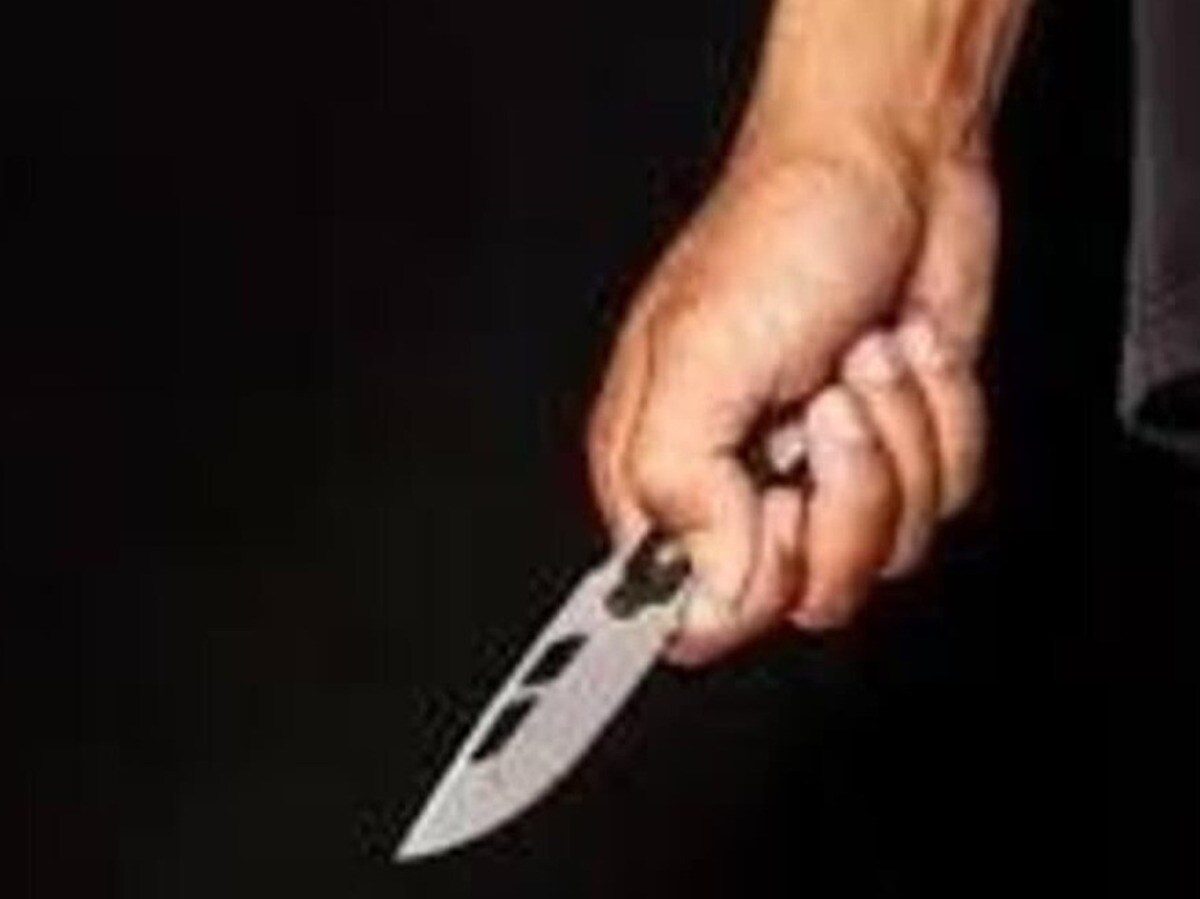 Delhi Murder Case: दिल्ली के आनंद पर्वत इलाके में एक युवक की बेरहमी से चाकू मारकर हत्या, हमलावर फरार